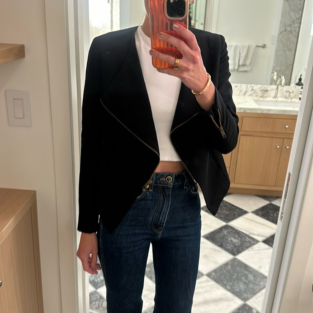 Aperçu Black Blazer Jacket